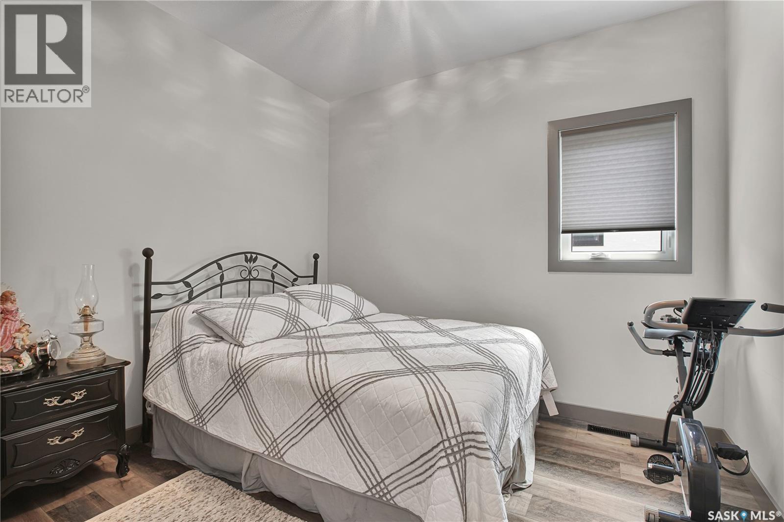 537 Mickelson Lane, Warman, SK - Indoor Photo Showing Bedroom