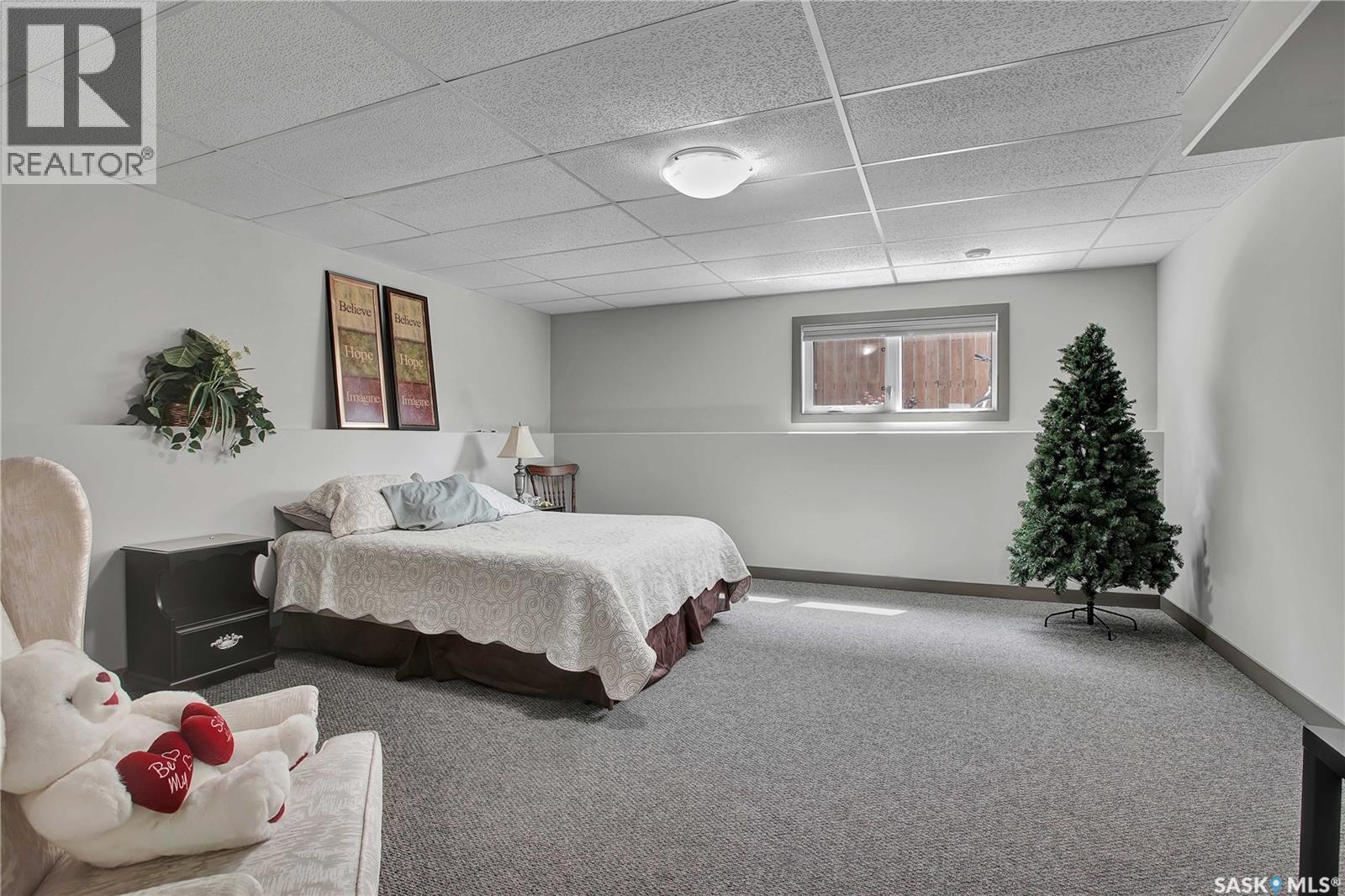 537 Mickelson Lane, Warman, SK - Indoor Photo Showing Bedroom