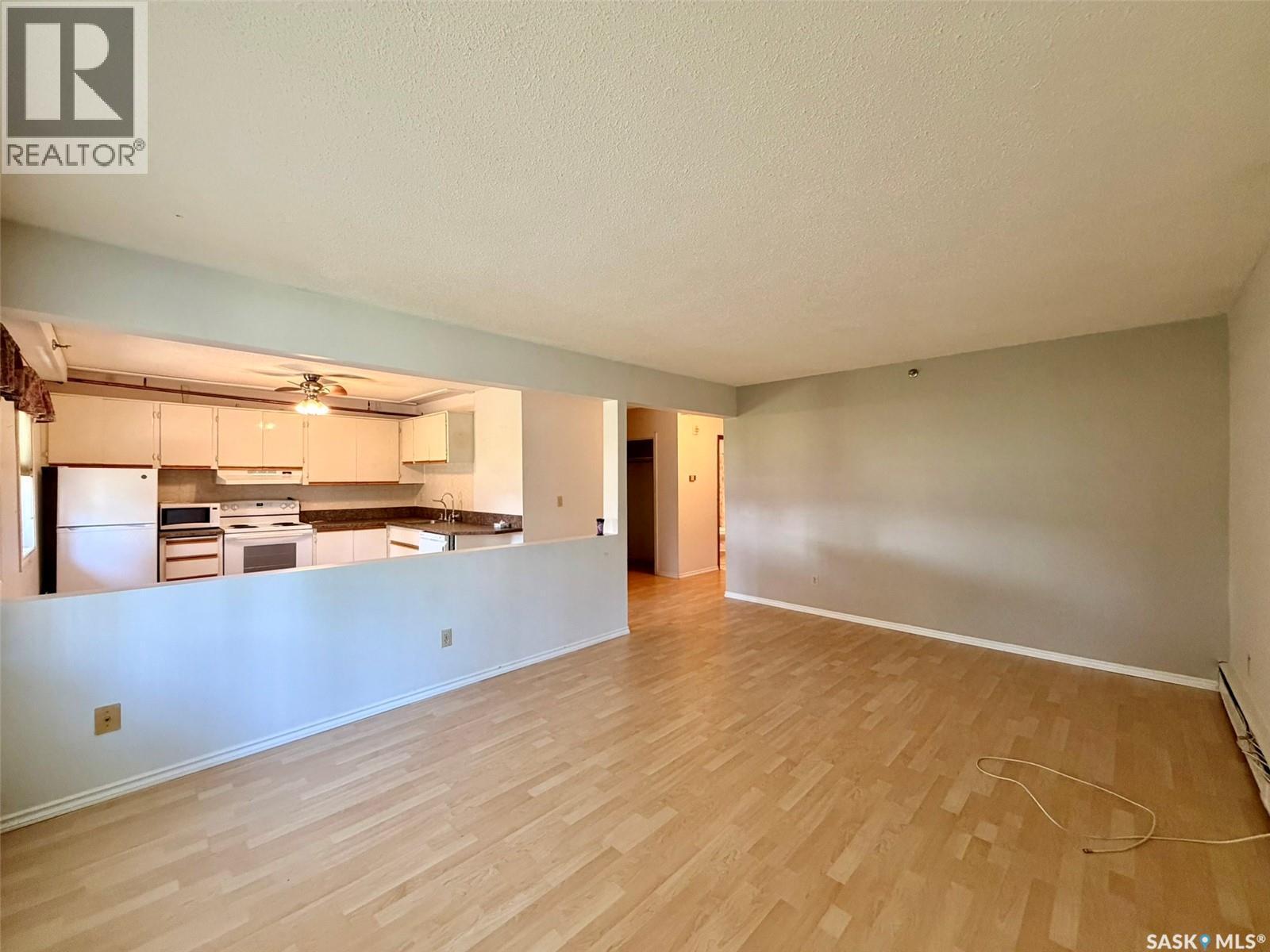 109 2536 Parliament Avenue, Regina, SK - Indoor