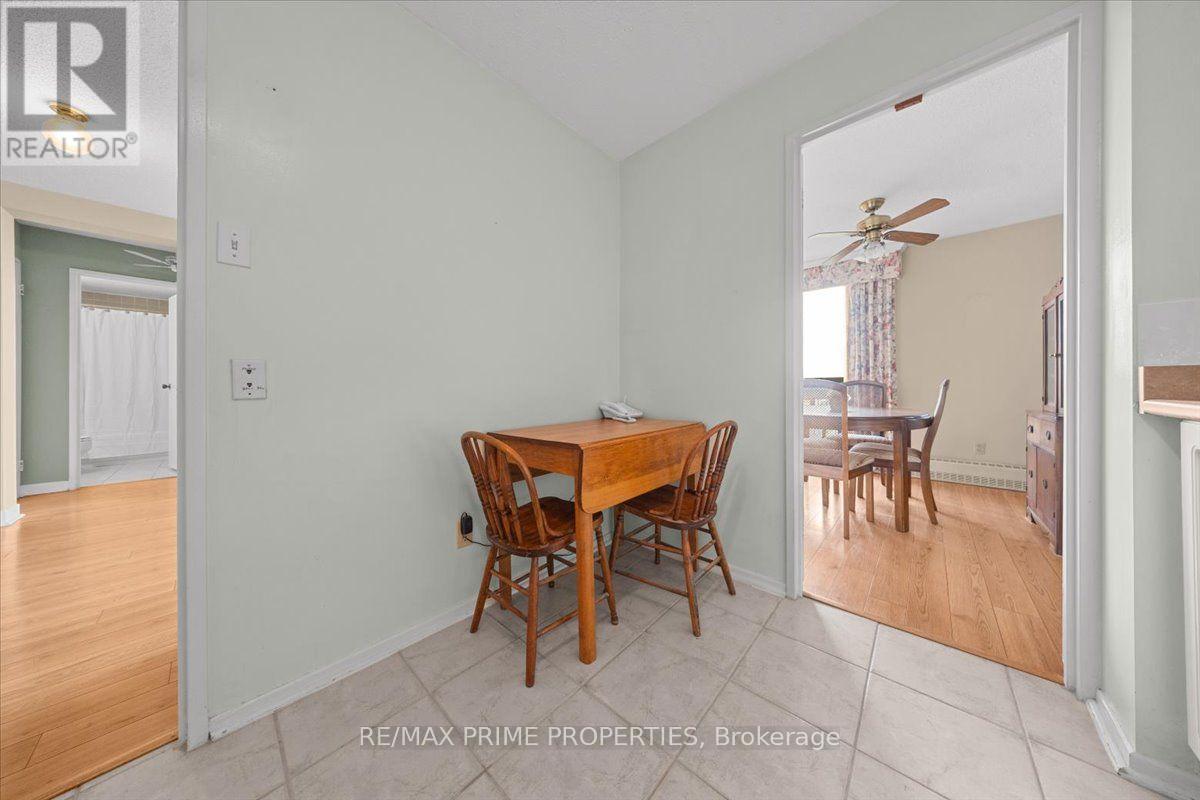 903 - 1505 Baseline Road, Ottawa, ON - Indoor