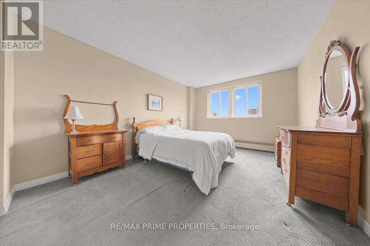 903 - 1505 Baseline Road, Ottawa, ON - Indoor Photo Showing Bedroom