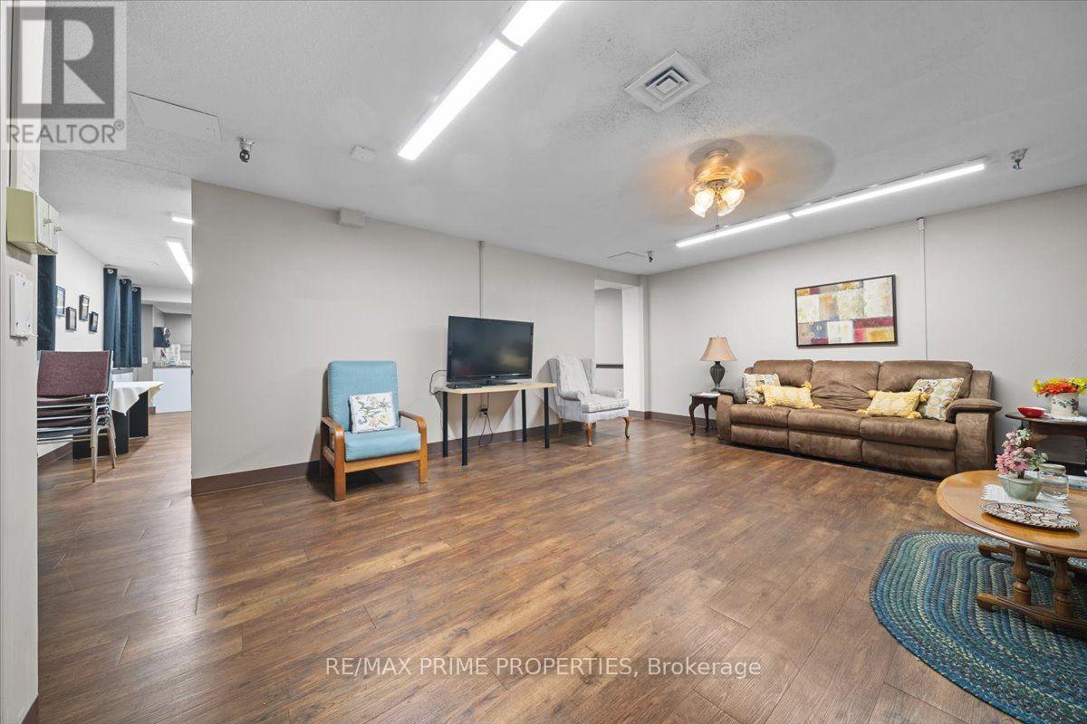 903 - 1505 Baseline Road, Ottawa, ON - Indoor
