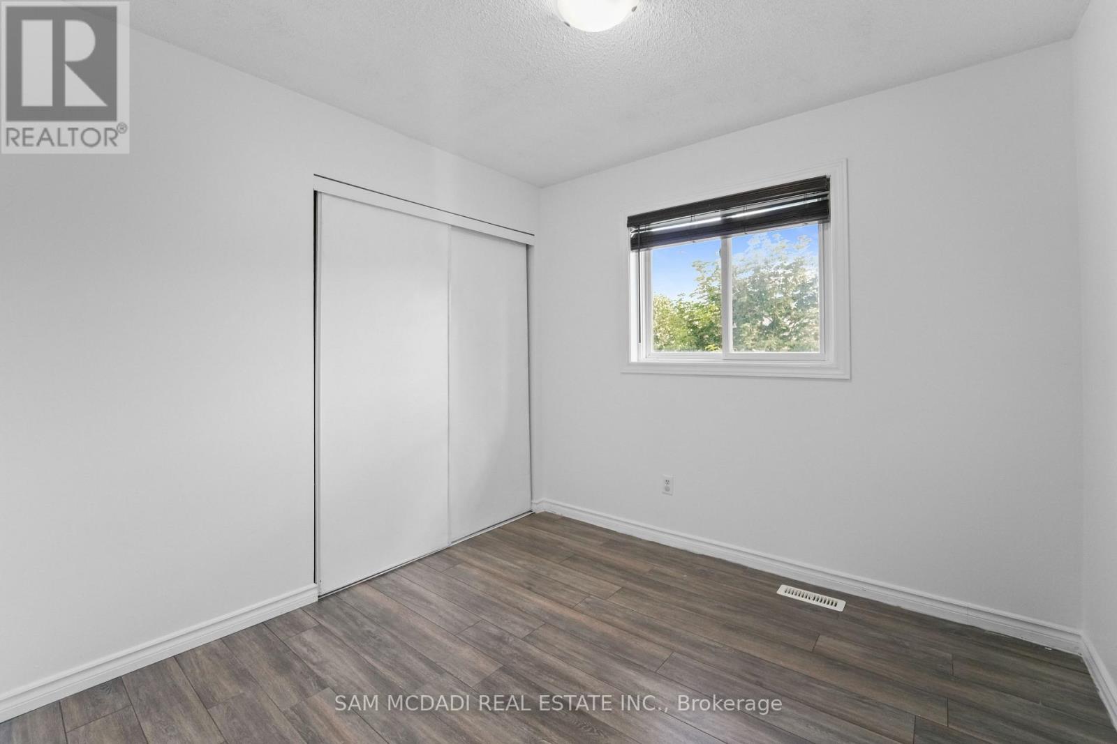 87 Rundle Crescent, Barrie, ON - Indoor Photo Showing Other Room
