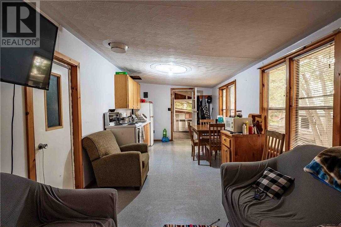 174 Northland, St. Charles, ON