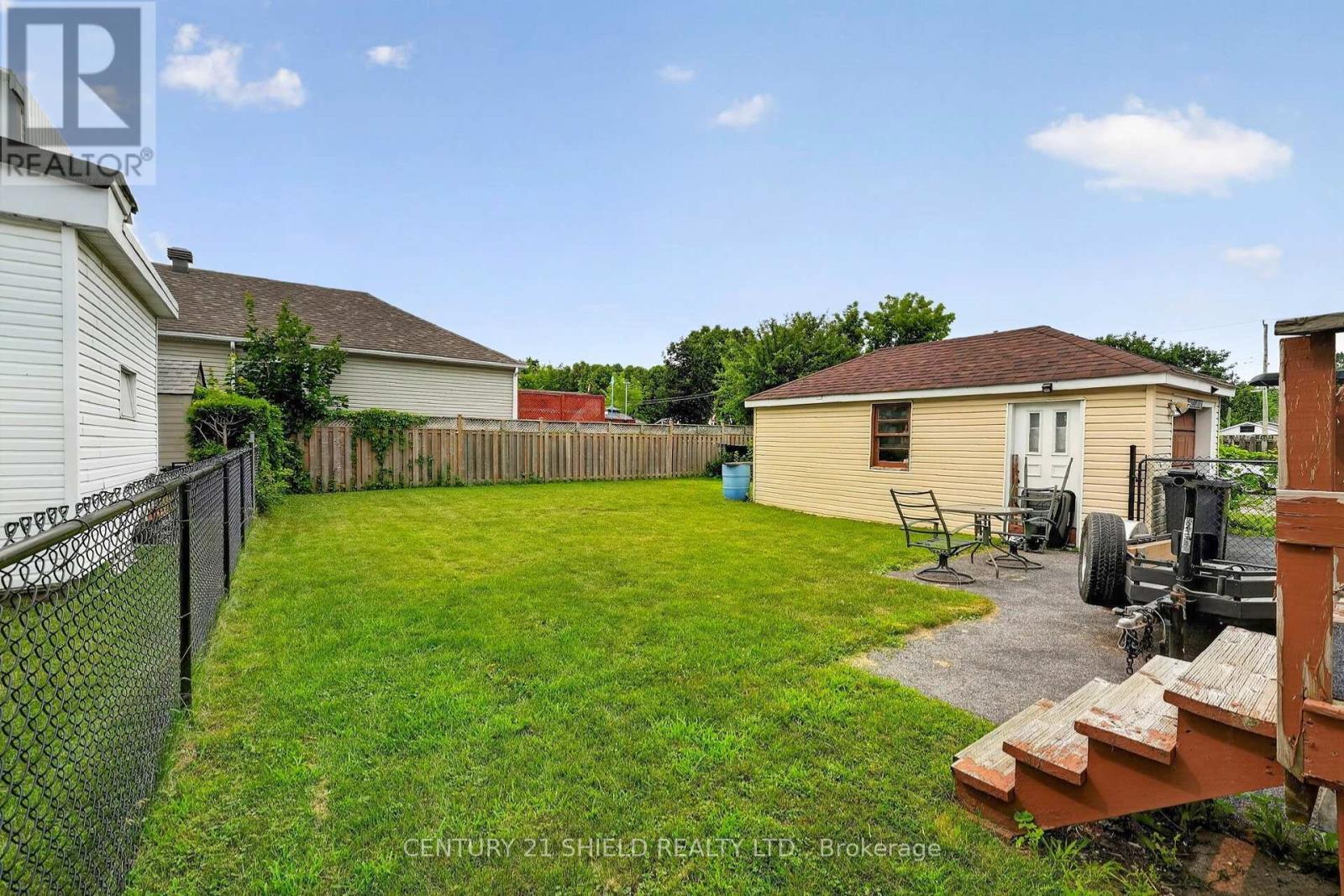 1007 2Nd Street E, Cornwall, ON - Outdoor With Exterior