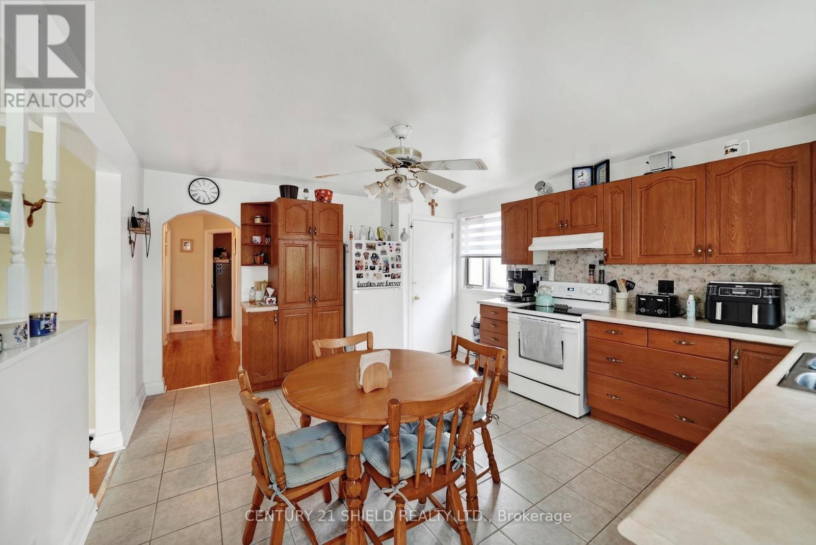1007 2Nd Street E, Cornwall, ON - Indoor Photo Showing Other Room
