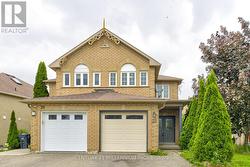 28 SILO COURT Brampton, ON L6X 4S4