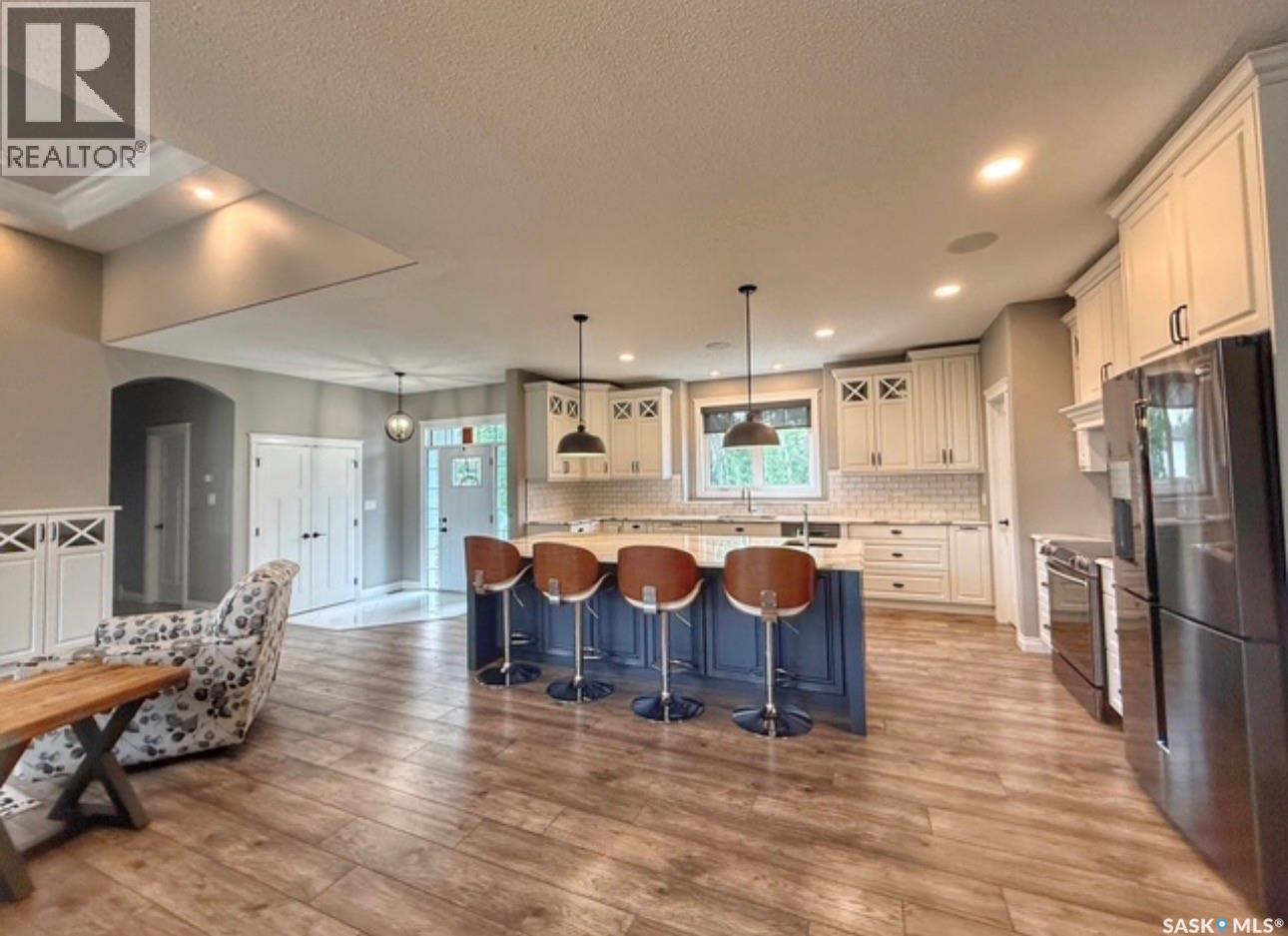 214 Hillside Drive, Tobin Lake, SK - Indoor