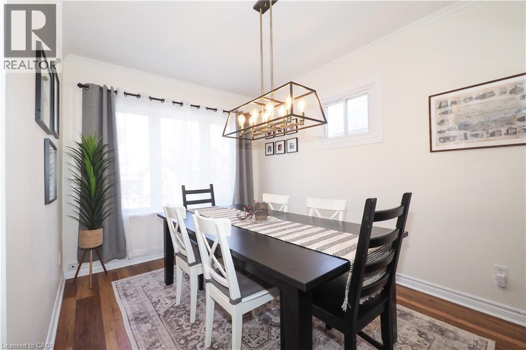 123 Samuel Street, Kitchener, ON - Indoor Photo Showing Dining Room