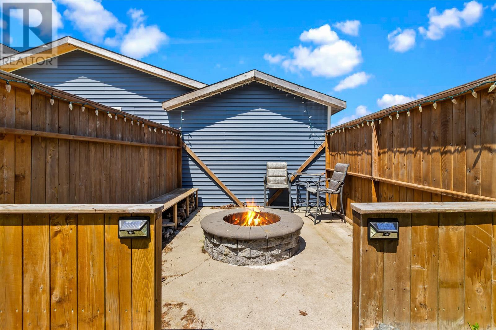 5 Haleys Place, Flatrock, NL - Outdoor With Exterior