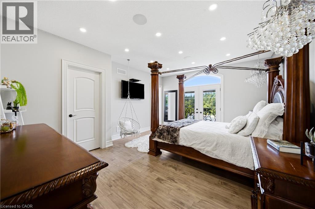 7009 Wellington Rd 34, Puslinch, ON - Indoor Photo Showing Bedroom