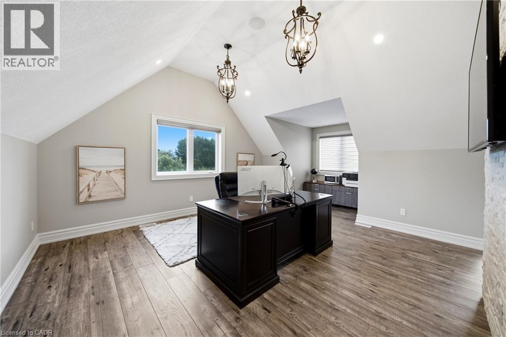 7009 Wellington Rd 34, Puslinch, ON - Indoor