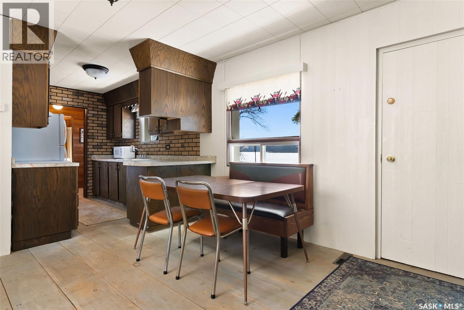 446 Pasqua Lake Road, North Qu'Appelle Rm No. 187, SK - Indoor Photo Showing Dining Room