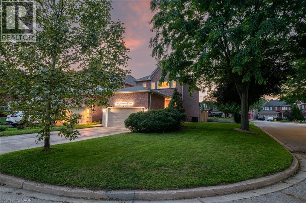 1190 Windgrove Square, Pickering, ON - Outdoor
