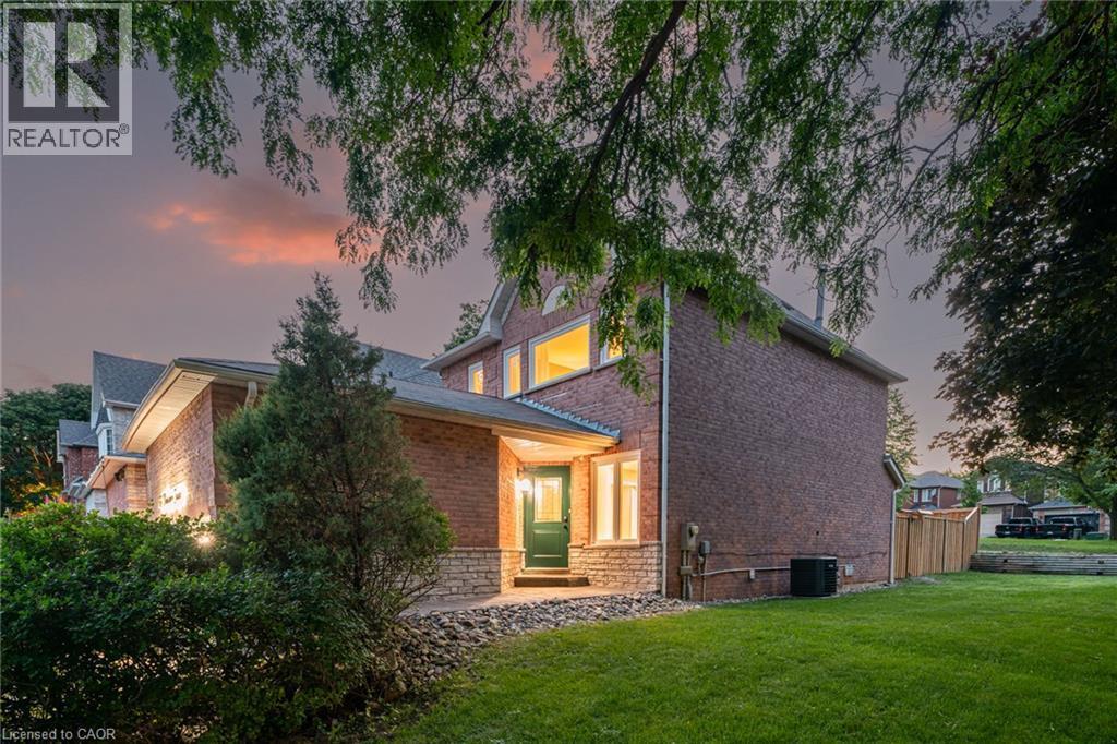1190 Windgrove Square, Pickering, ON - Outdoor