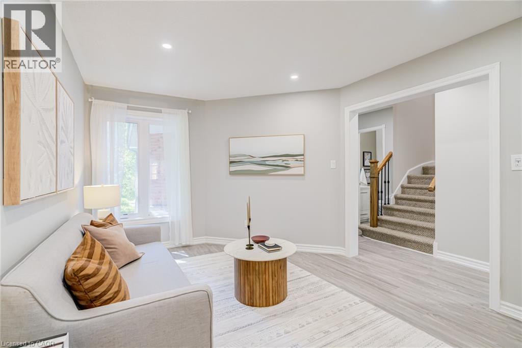 1190 Windgrove Square, Pickering, ON - Indoor