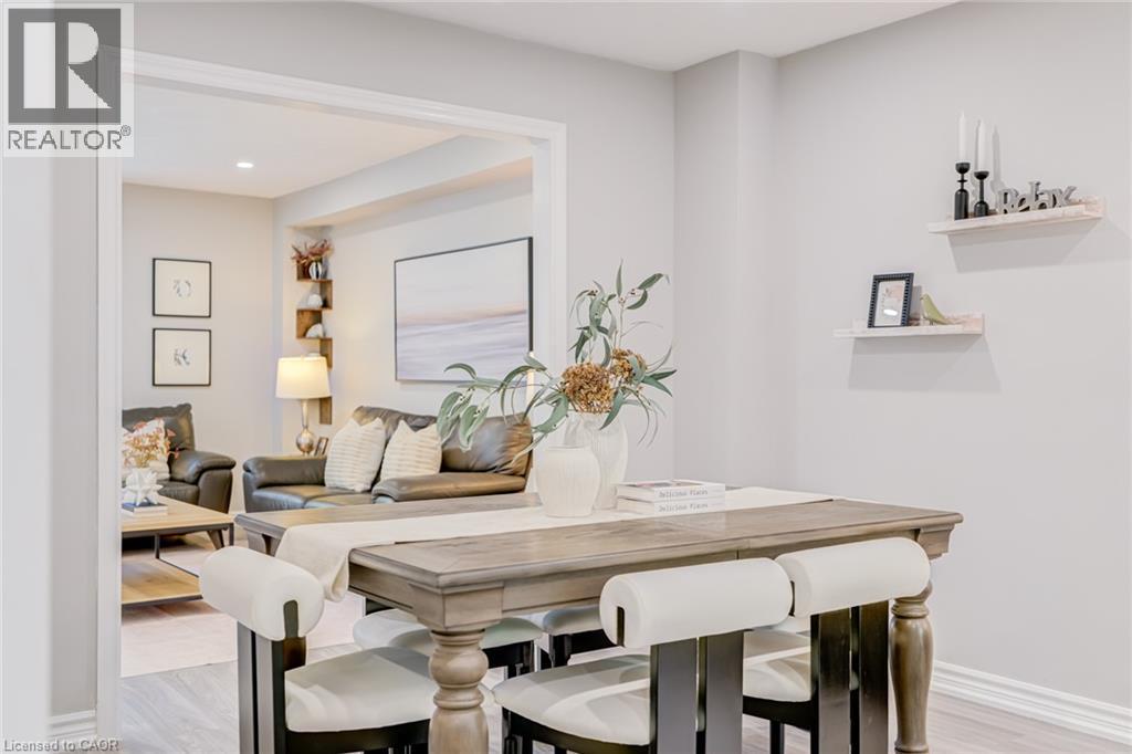 1190 Windgrove Square, Pickering, ON - Indoor Photo Showing Dining Room
