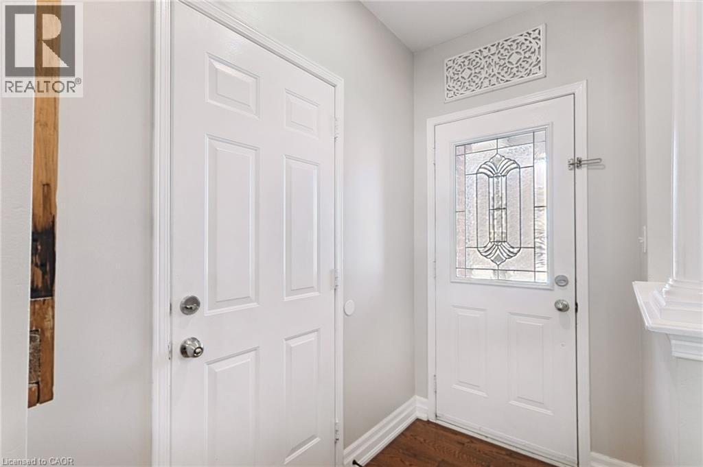 2163 Sutton Drive, Burlington, ON - Indoor Photo Showing Other Room
