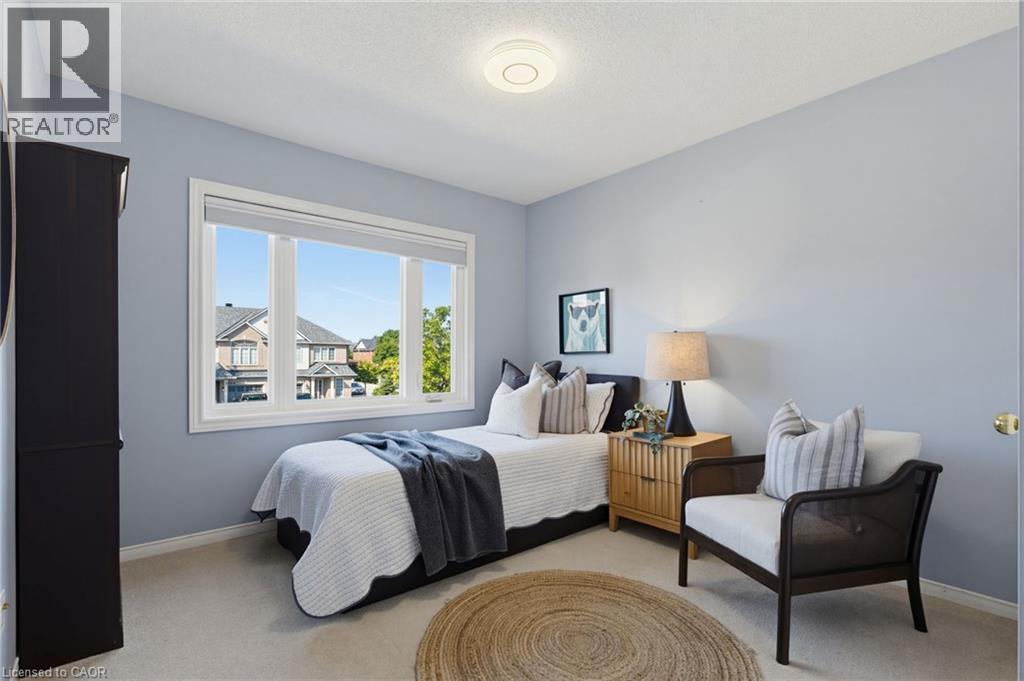2163 Sutton Drive, Burlington, ON - Indoor Photo Showing Bedroom