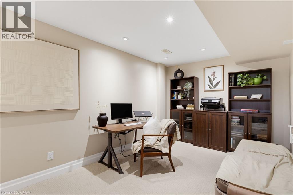 2163 Sutton Drive, Burlington, ON - Indoor