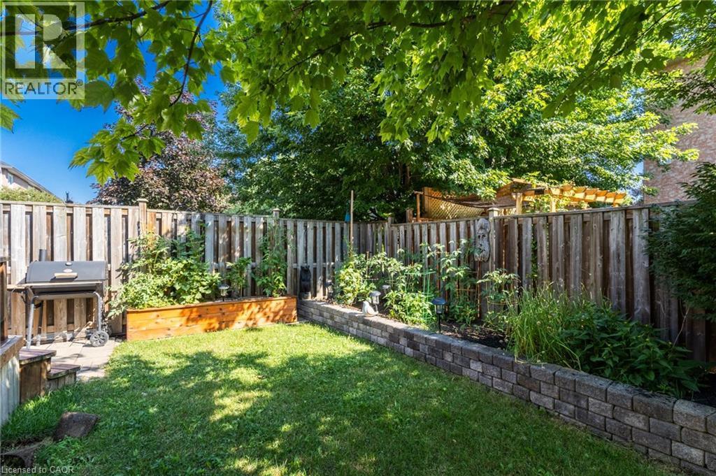 2163 Sutton Drive, Burlington, ON - Outdoor