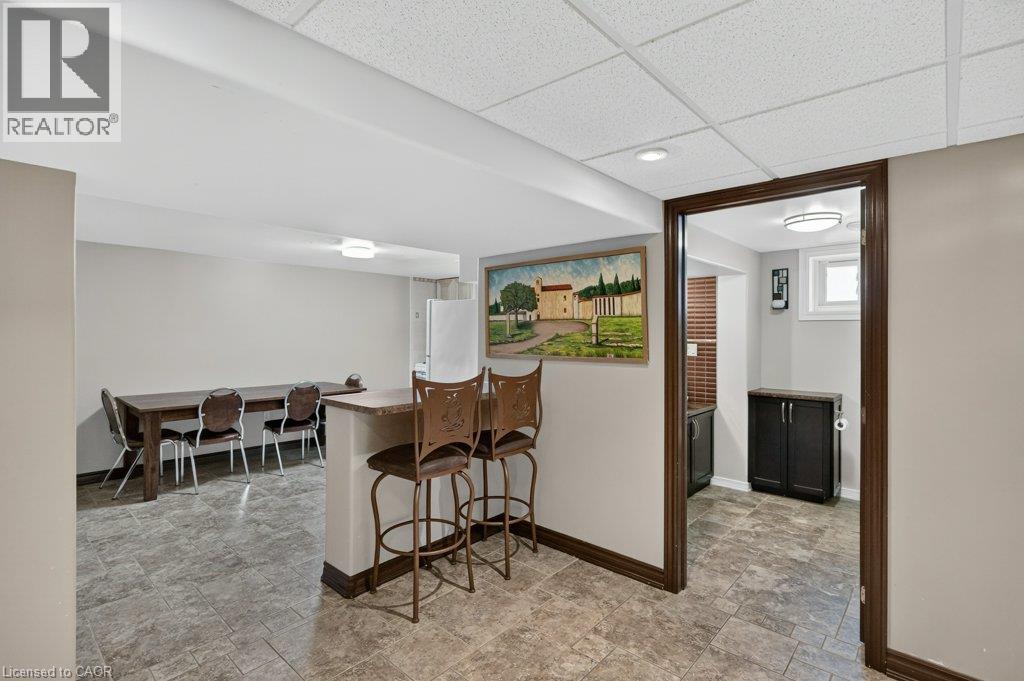 100 Alderson Drive, Hamilton, ON - Indoor