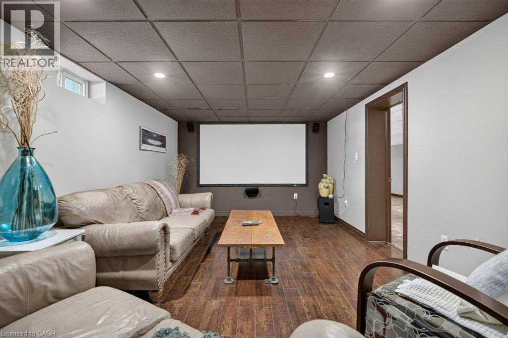 100 Alderson Drive, Hamilton, ON - Indoor