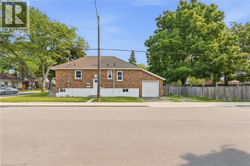 17 West 3Rd Street, Hamilton, ON - Outdoor