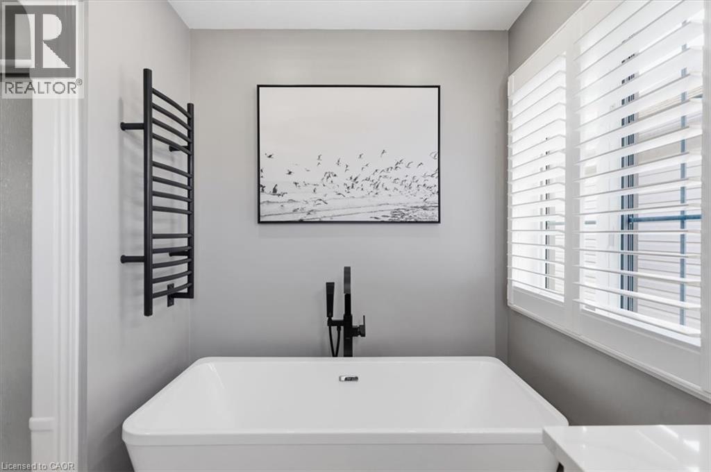6063 Fausta Boulevard, Niagara Falls, ON - Indoor Photo Showing Laundry Room