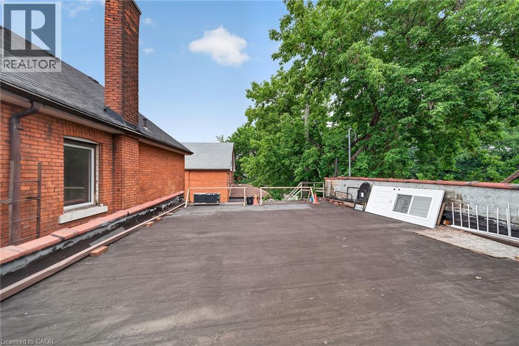 Deck - 817 King Street E, Hamilton, ON