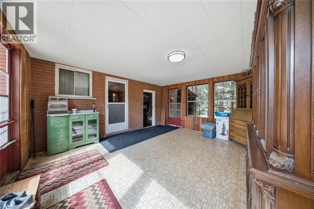 1598 Highway No 6, Hamilton, ON - Indoor Photo Showing Other Room