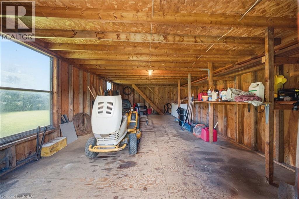 1598 Highway No 6, Hamilton, ON - Indoor
