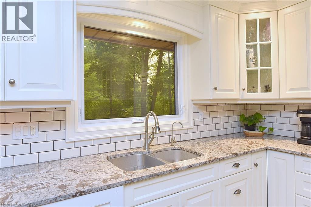 421 8Th Concession Road E, Carlisle, ON - Indoor Photo Showing Kitchen With Double Sink