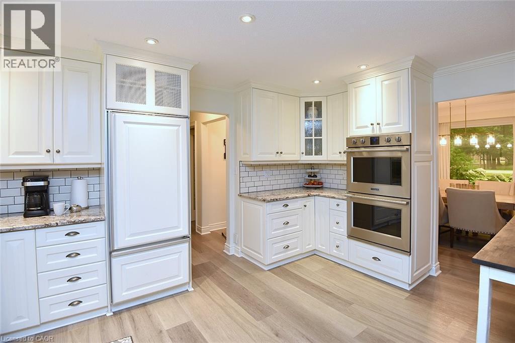 421 8Th Concession Road E, Carlisle, ON - Indoor Photo Showing Kitchen