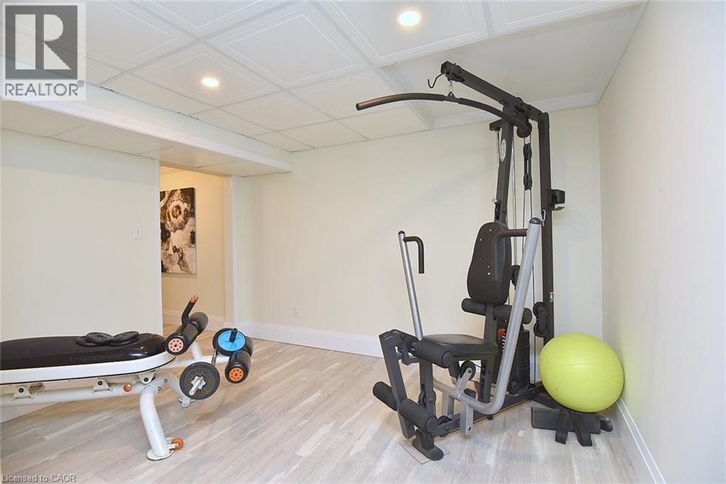 421 8Th Concession Road E, Carlisle, ON - Indoor Photo Showing Gym Room