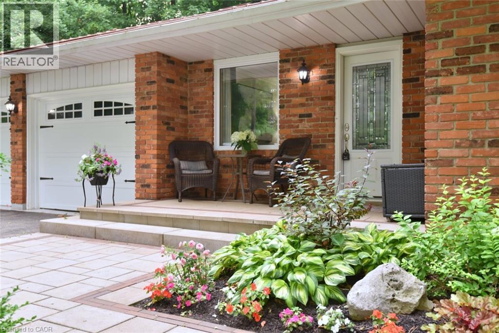 421 8Th Concession Road E, Carlisle, ON - Outdoor