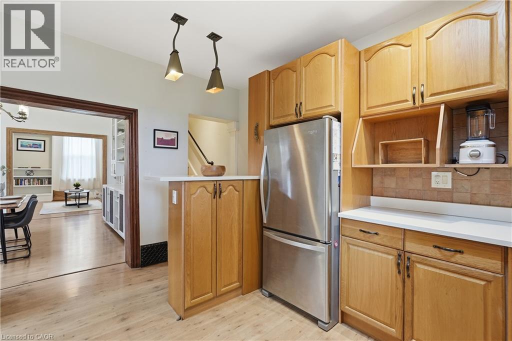 356 Hughson Street, Hamilton, ON - Indoor Photo Showing Kitchen