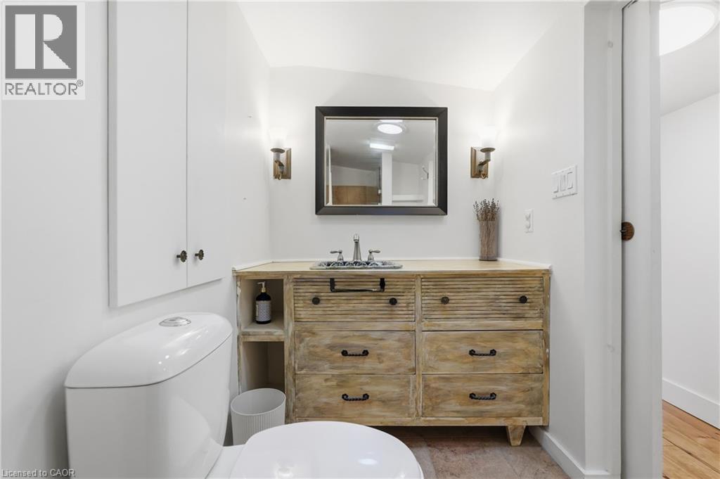 356 Hughson Street, Hamilton, ON - Indoor Photo Showing Bathroom