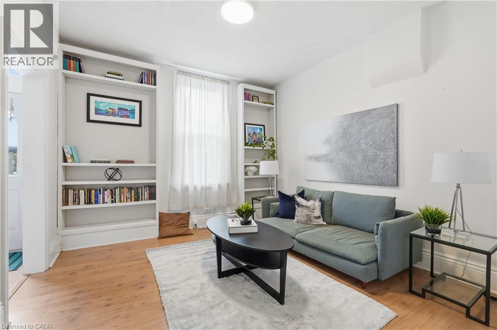 356 Hughson Street, Hamilton, ON - Indoor Photo Showing Living Room