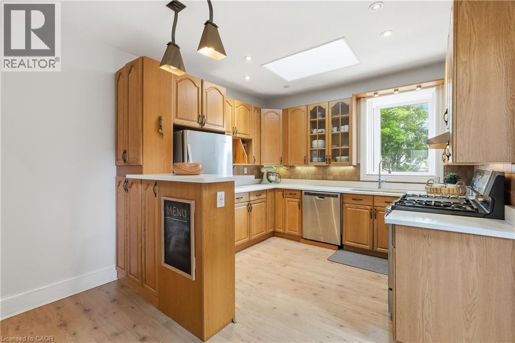356 Hughson Street, Hamilton, ON - Indoor Photo Showing Kitchen