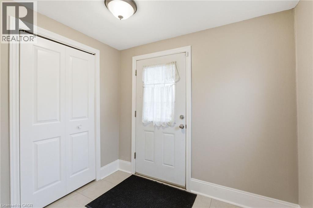 643 Wilson Street, Hamilton, ON - Indoor Photo Showing Other Room