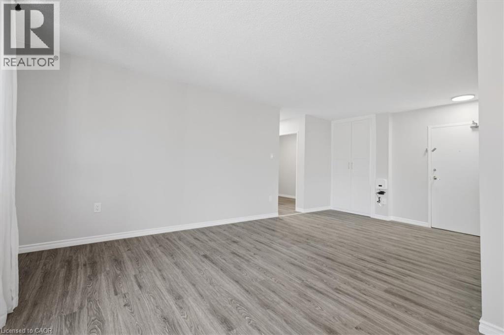 1968 Main Street W Unit# 404, Hamilton, ON - Indoor Photo Showing Other Room