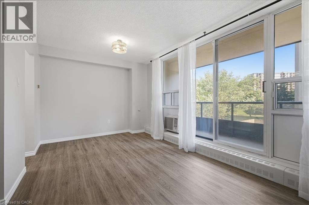 1968 Main Street W Unit# 404, Hamilton, ON - Indoor Photo Showing Other Room