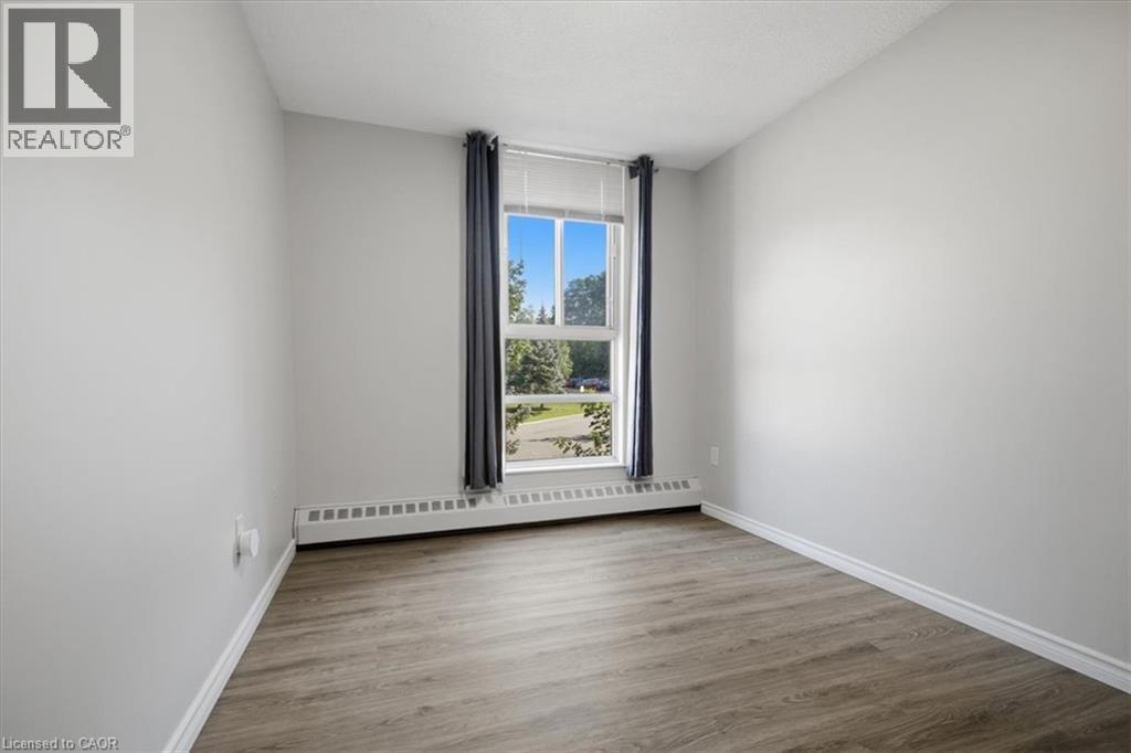 1968 Main Street W Unit# 404, Hamilton, ON - Indoor Photo Showing Other Room