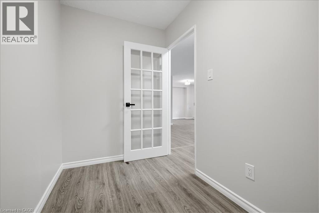 1968 Main Street W Unit# 404, Hamilton, ON - Indoor Photo Showing Other Room