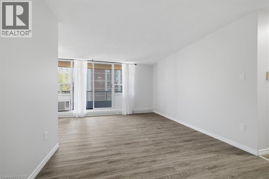 1968 Main Street W Unit# 404, Hamilton, ON - Indoor Photo Showing Other Room