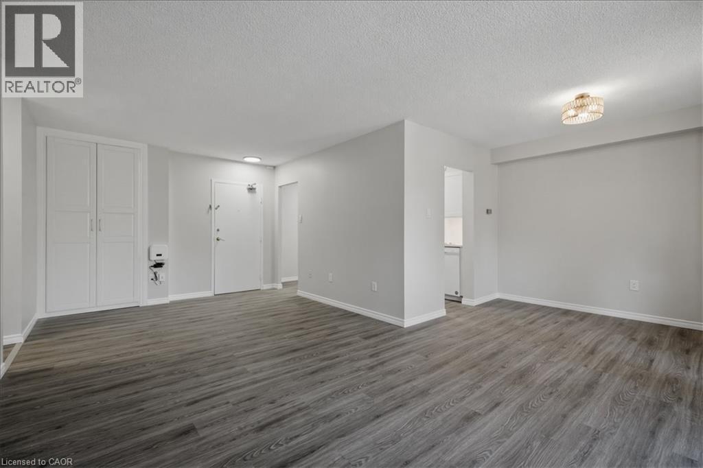 1968 Main Street W Unit# 404, Hamilton, ON - Indoor Photo Showing Other Room