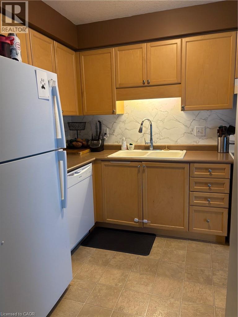 51 Swift Crescent, Guelph, ON - Indoor Photo Showing Kitchen