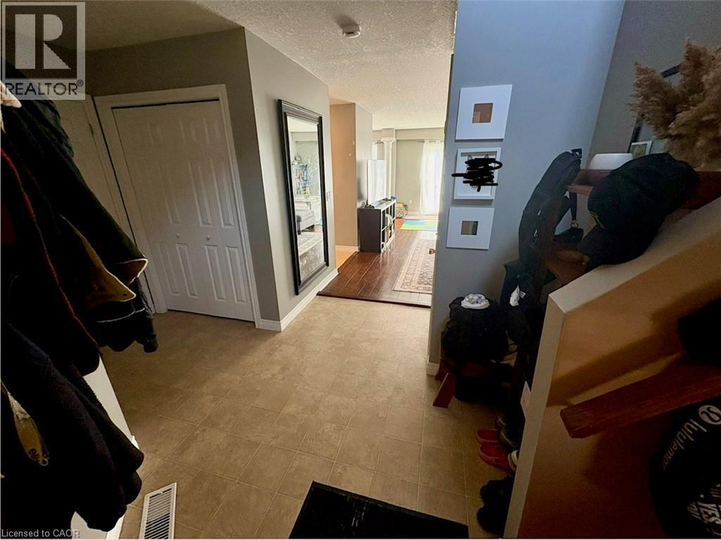 51 Swift Crescent, Guelph, ON - Indoor Photo Showing Other Room