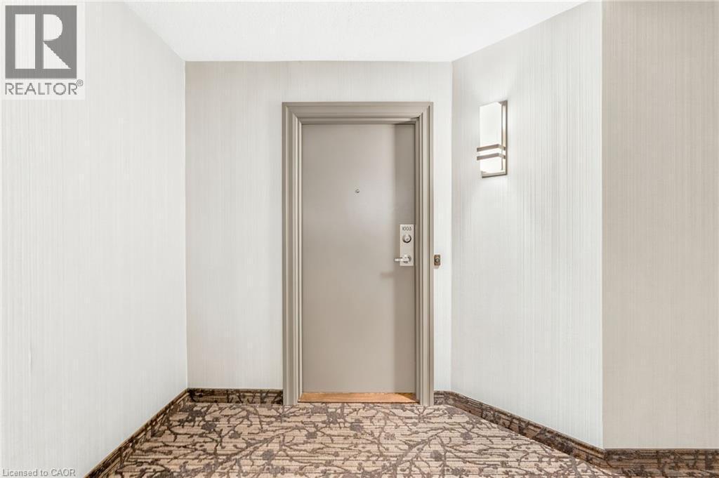 1201 North Shore Boulevard E Unit# 1003, Burlington, ON - Indoor Photo Showing Other Room